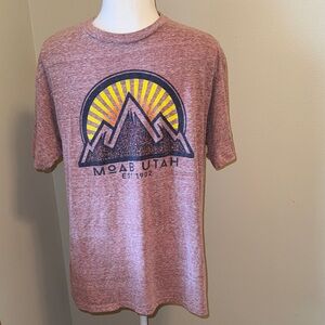 Men’s Moab Utah Graphic TShirt - Medium
